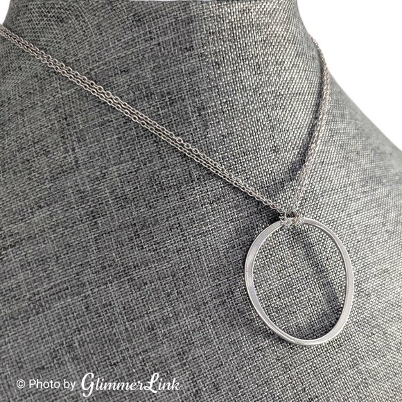 Cookie Lee Silver Tone Open Circle Minimalist Pendant Necklace - Picture 2 of 9